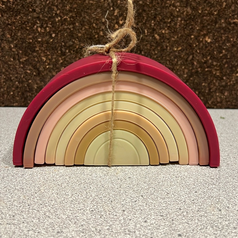 Chewable Charm Rainbow Teether Silicone Stacker- Mulberry ⋒